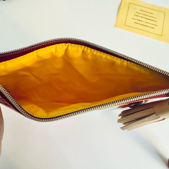 Dooney & Bourke Carrington pouch